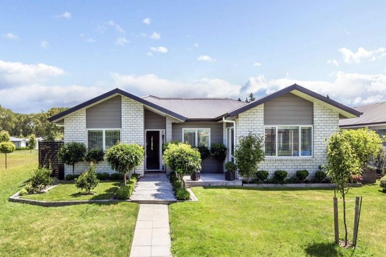 Photo of property in 8 Maison Way, Rangatira Park, Taupo, 3330