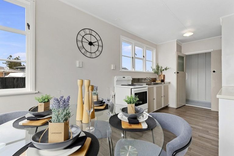 Photo of property in 24 Sare Crescent, Fairfield, Hamilton, 3214