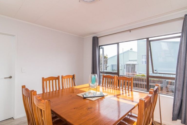 Photo of property in 13 Pitoitoi Street, Otaihanga, Paraparaumu, 5036