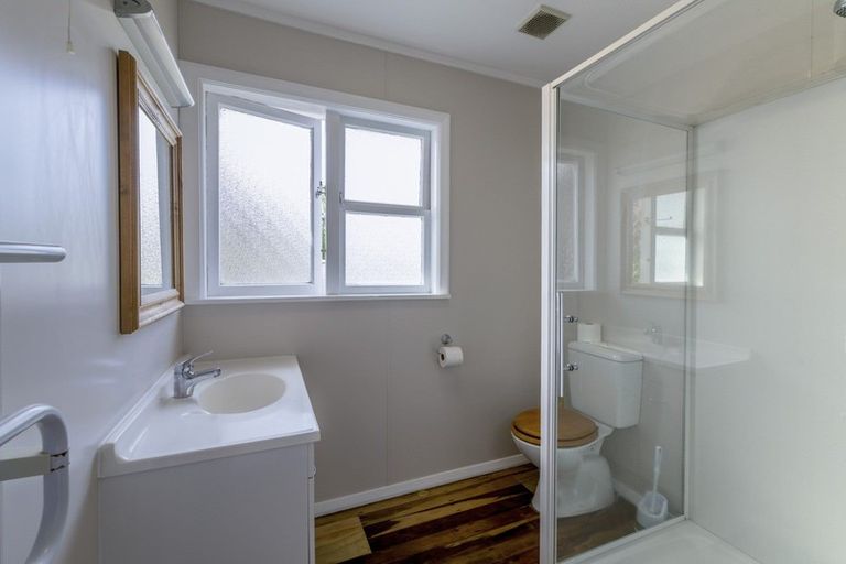 Photo of property in 13 Saint Annes Street, Levin, 5510