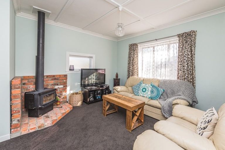 Photo of property in 2 Moore Avenue, Tawhero, Whanganui, 4501