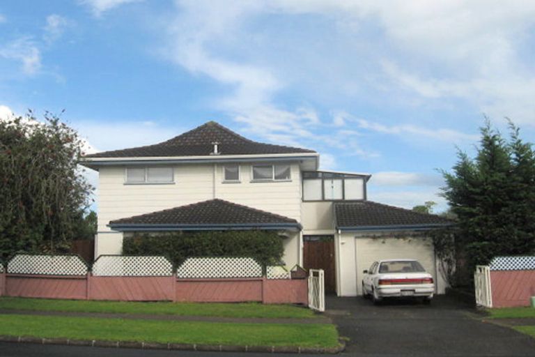 Photo of property in 109 Aviemore Drive, Highland Park, Auckland, 2010