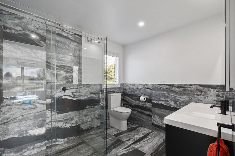 Photo of property in 172 Hendersons Line, Kelvin Grove, Palmerston North, 4470