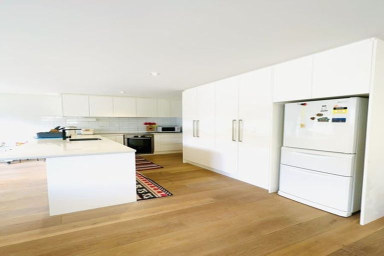 Photo of property in 8 Living Stream Road, Albany Heights, Auckland, 0632