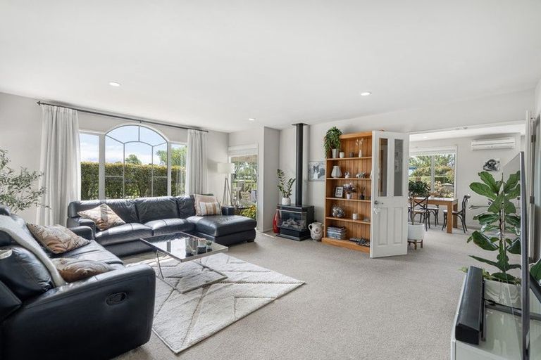 Photo of property in 30 Glasnevin Drive, Casebrook, Christchurch, 8051