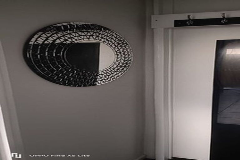 Photo of property in 15 Peach Road, Glenfield, Auckland, 0629