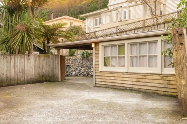 Photo of property in 8 Saint Mary Street, Thorndon, Wellington, 6011