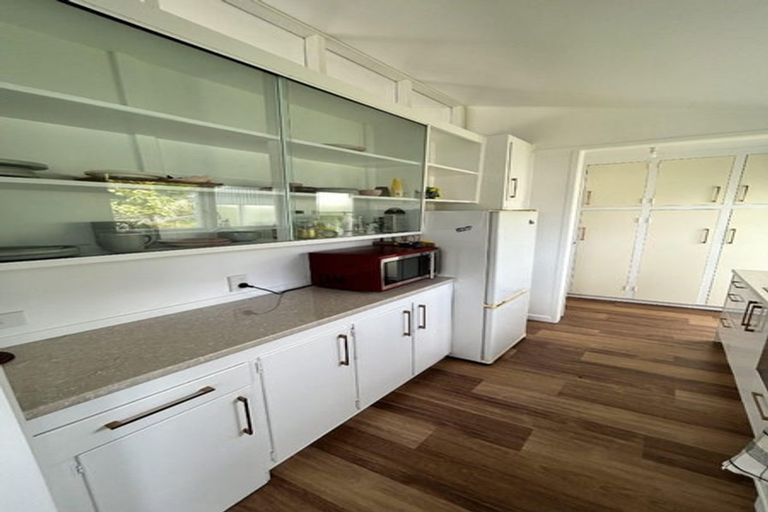 Photo of property in 42 Memorial Drive, Parahaki, Whangarei, 0112