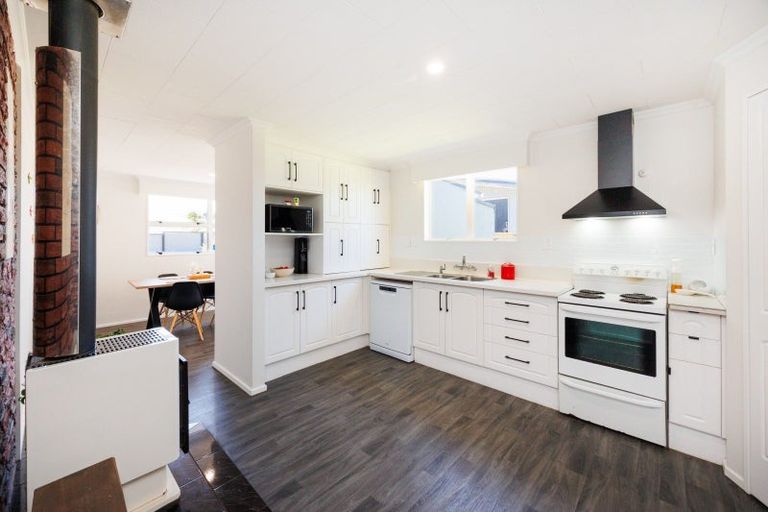 Photo of property in 8 Milne Street, Sanson, 4817