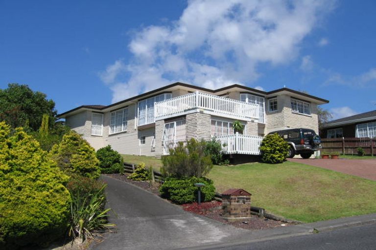 Photo of property in 17 Danbury Drive, Torbay, Auckland, 0630
