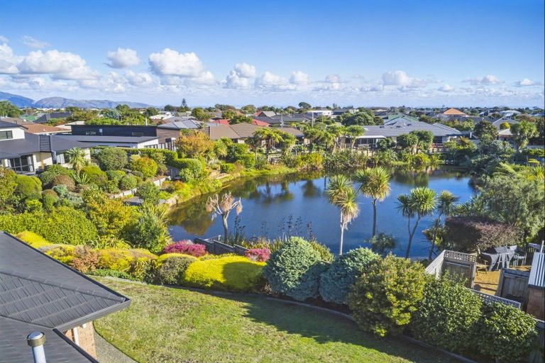 Photo of property in 80 Regent Drive, Paraparaumu Beach, Paraparaumu, 5032