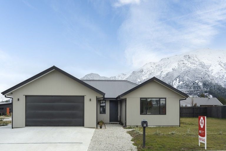 Photo of property in 14 Dingle Street, Lake Hawea, Wanaka, 9382