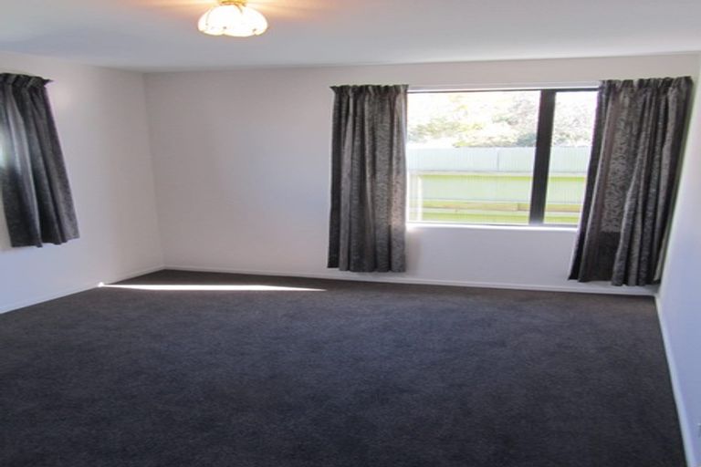 Photo of property in 24a Dunedin Street, Redwood, Christchurch, 8051