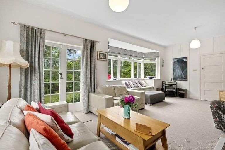 Photo of property in 10 Prouse Grove, Silverstream, Upper Hutt, 5019