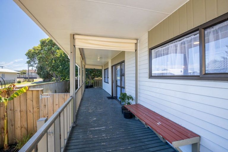 Photo of property in 5 Ihaia Street, Waitara, 4320