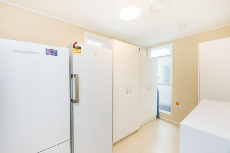 Photo of property in 12 Ngaio Street, West End, Palmerston North, 4412