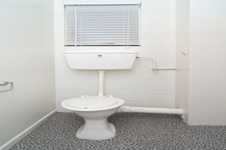 Photo of property in 31 Holly Road, St Albans, Christchurch, 8014