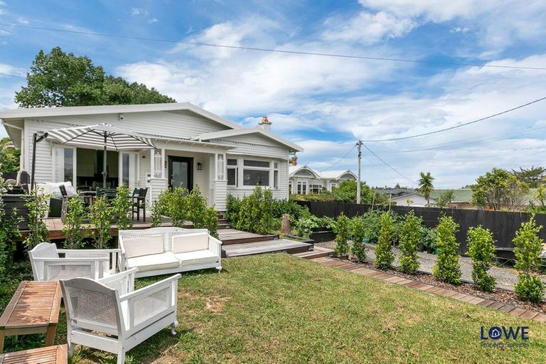 Photo of property in 12 Birkley Road, Bayswater, Auckland, 0622