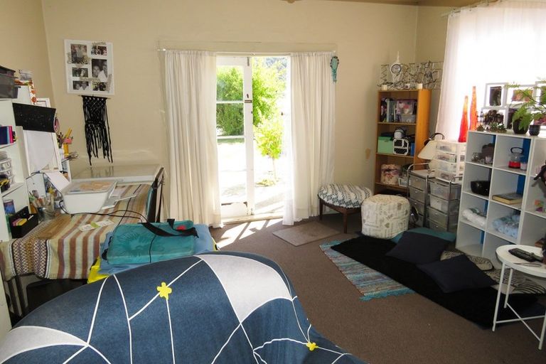 Photo of property in 2 Smith Street, Reefton, 7830