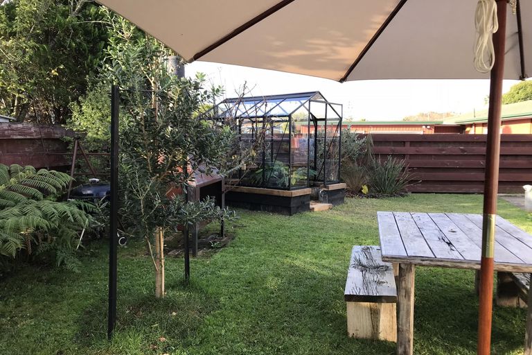 Photo of property in 20b Ashdown Place, Pahurehure, Papakura, 2113