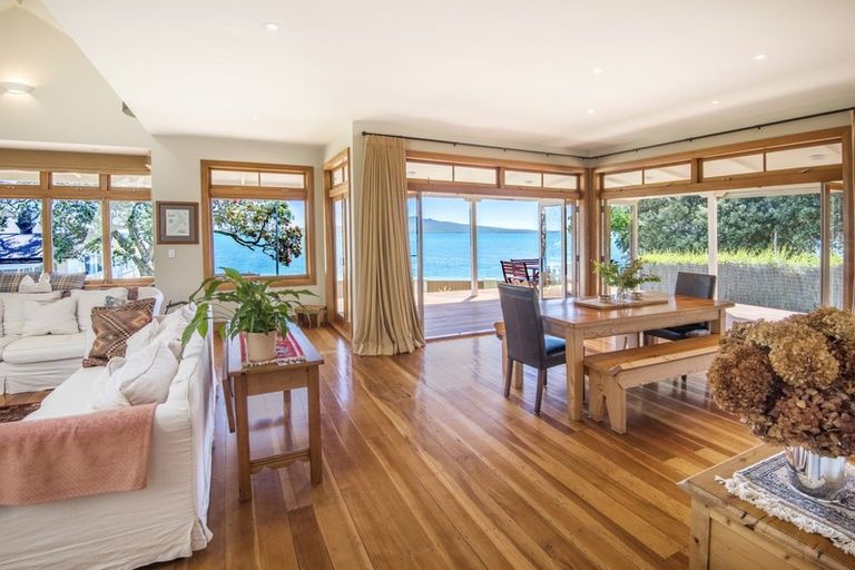 Photo of property in 48 Cheltenham Road, Devonport, Auckland, 0624