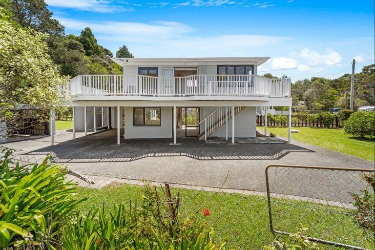 Photo of property in 89 Clinton Road, Tawharanui Peninsula, Warkworth, 0986