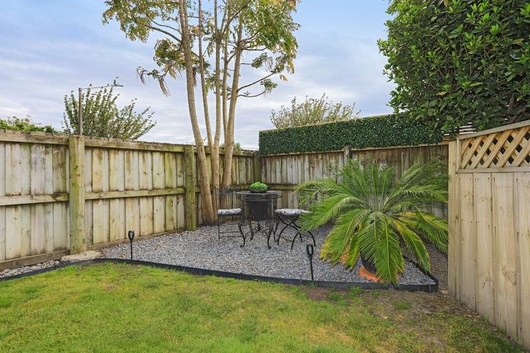 Photo of property in Parkvale Estate, 27/1232 Howard Street, Parkvale, Hastings, 4122