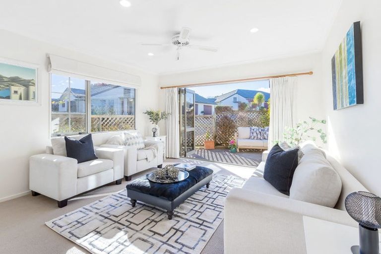 Photo of property in 30 Lakeridge Close, Rangatira Park, Taupo, 3330