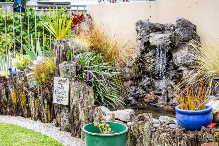 Photo of property in 16 Macmillan Street, Katikati, 3129