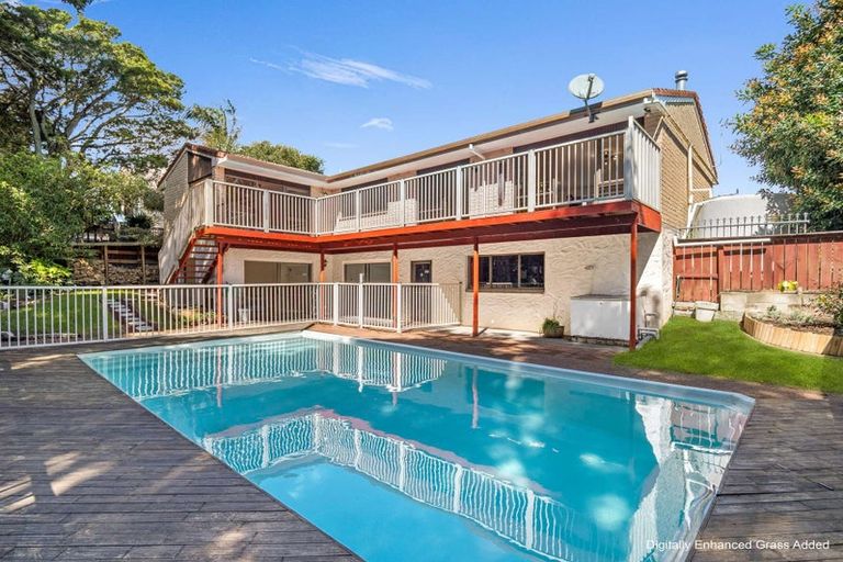 Photo of property in 8 Deodar Place, Totara Heights, Auckland, 2105