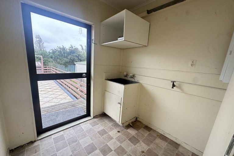 Photo of property in 3 Manapouri Place, Pakuranga Heights, Auckland, 2010