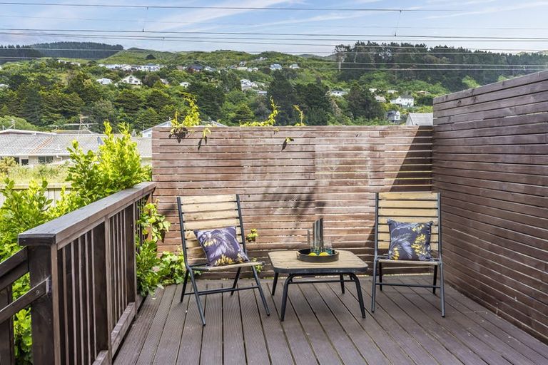 Photo of property in 23e Hinau Street, Tawa, Wellington, 5028