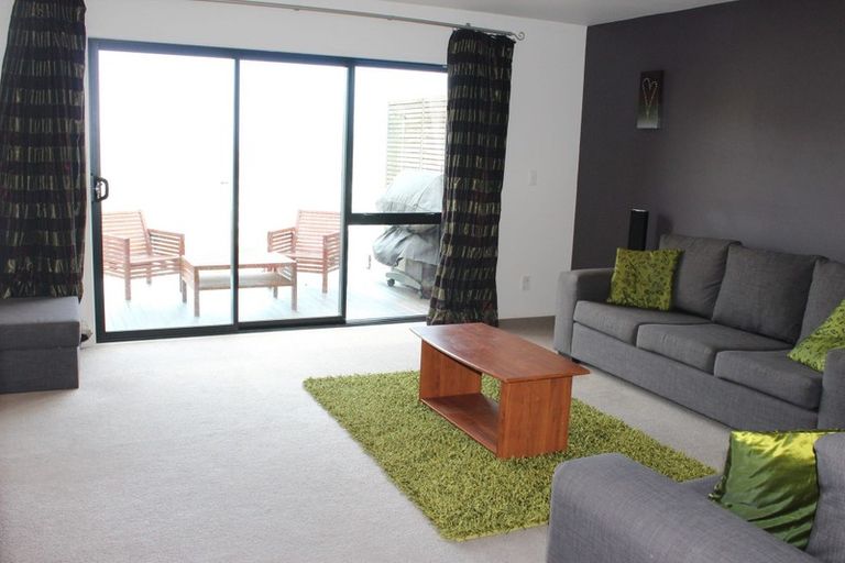 Photo of property in 7a Bay Lair Grove, Island Bay, Wellington, 6023