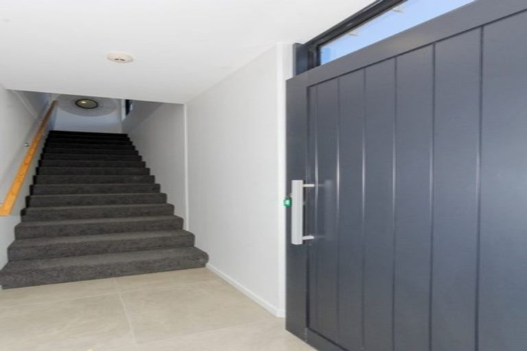 Photo of property in 1/86 Hurlstone Drive, Waiwhakaiho, New Plymouth, 4312