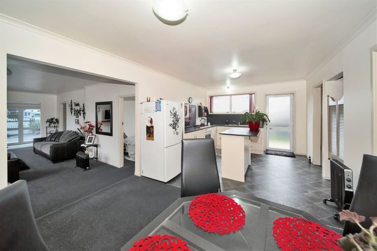 Photo of property in 55 Kawei Road, Ohawe, Hawera, 4671