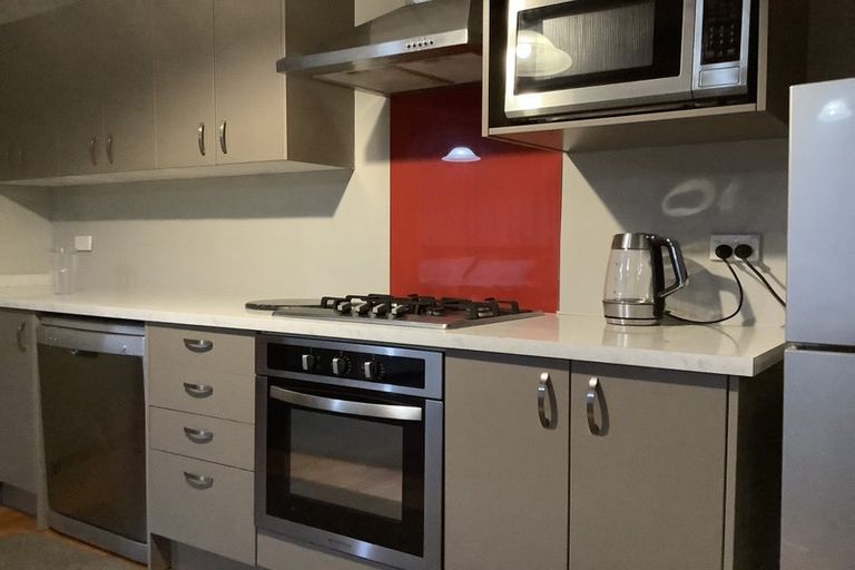 Photo of property in 8 Lilac Lane, Maungaraki, Lower Hutt, 5010