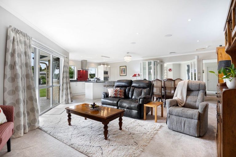 Photo of property in 3 Camellia Lane, Carterton, 5713