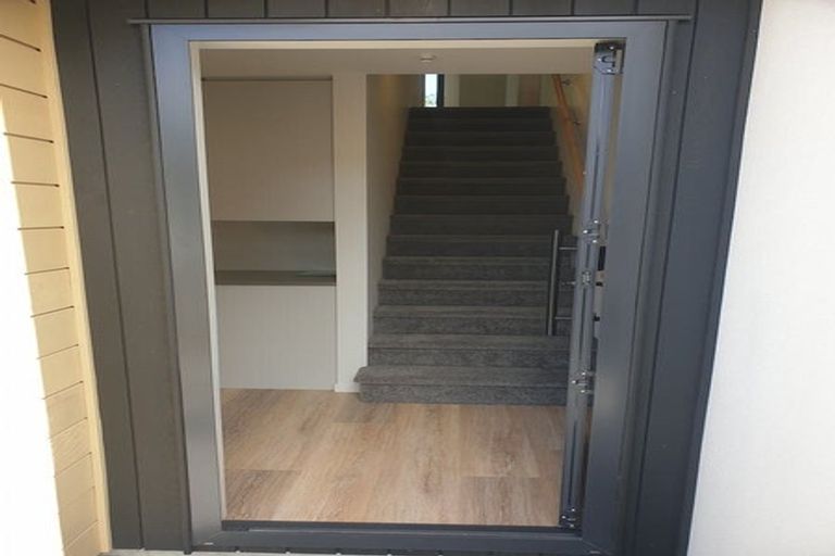 Photo of property in 14/240 Stokes Valley Road, Stokes Valley, Lower Hutt, 5019