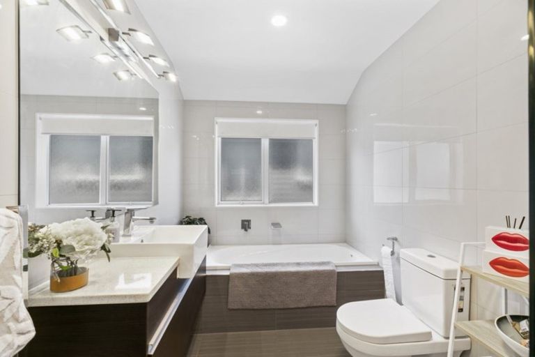 Photo of property in 111b Moore Street, Howick, Auckland, 2014