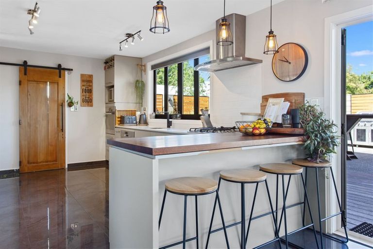 Photo of property in 33 Burnett Street, Oxford, 7430