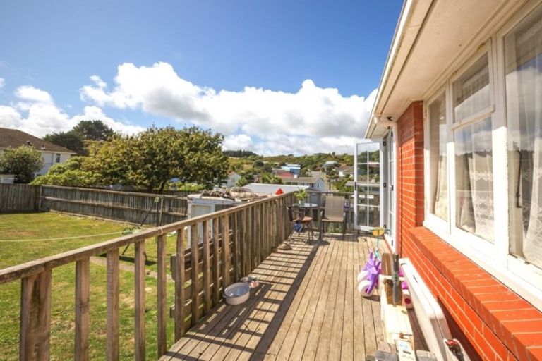 Photo of property in 55 Jillett Street, Titahi Bay, Porirua, 5022