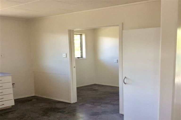 Photo of property in 18 Penfold Place, Henderson, Auckland, 0610