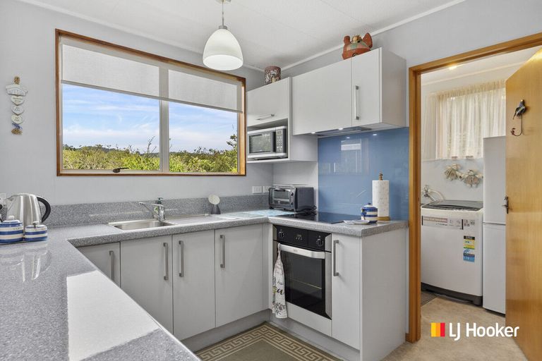 Photo of property in 2d Rennie Street, Green Island, Dunedin, 9018
