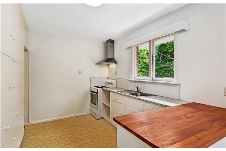 Photo of property in 2/46 Clyde Road, Ilam, Christchurch, 8041