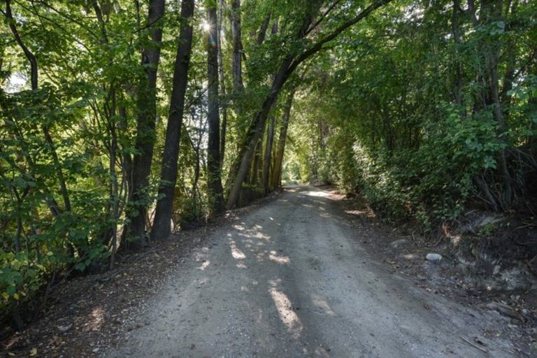Photo of property in 56 Arrowtown-lake Hayes Road, Lake Hayes, Queenstown, 9371