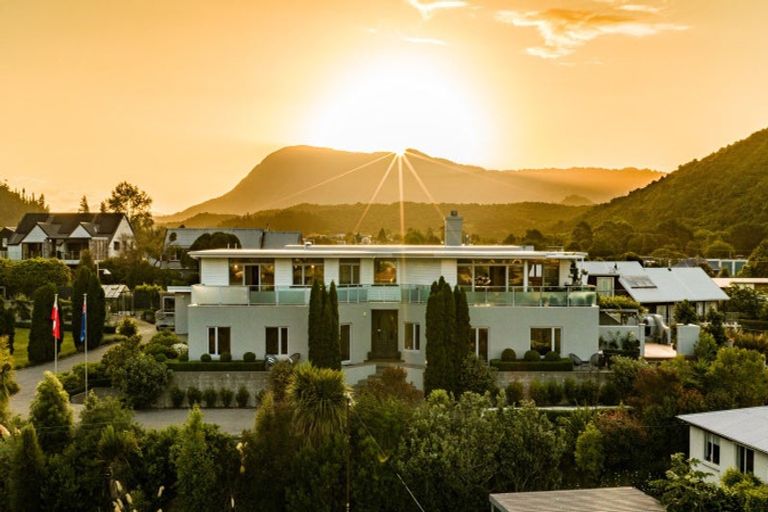 Photo of property in 251b Waikawa Road, Waikawa, Picton, 7220