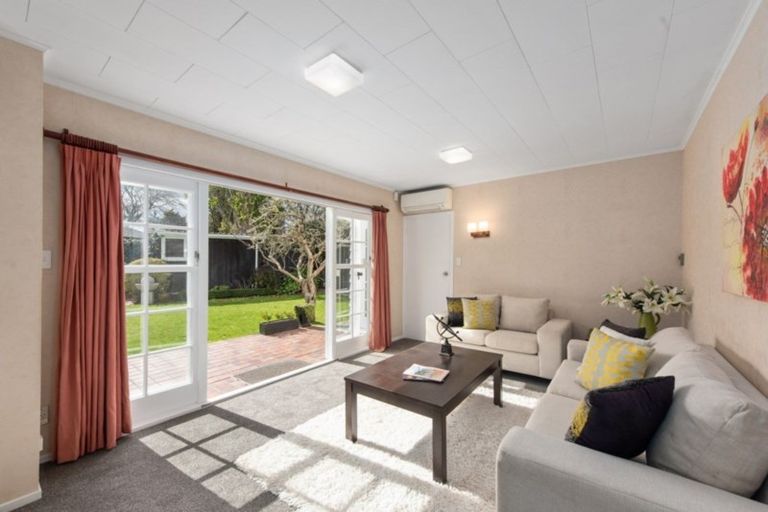 Photo of property in 13a Barton Road, Heretaunga, Upper Hutt, 5018