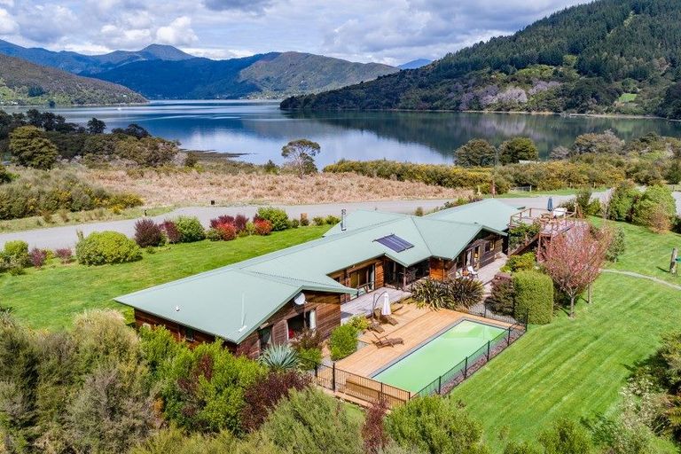 Photo of property in 12 Tai Close, Kaiuma Bay, Havelock, 7178