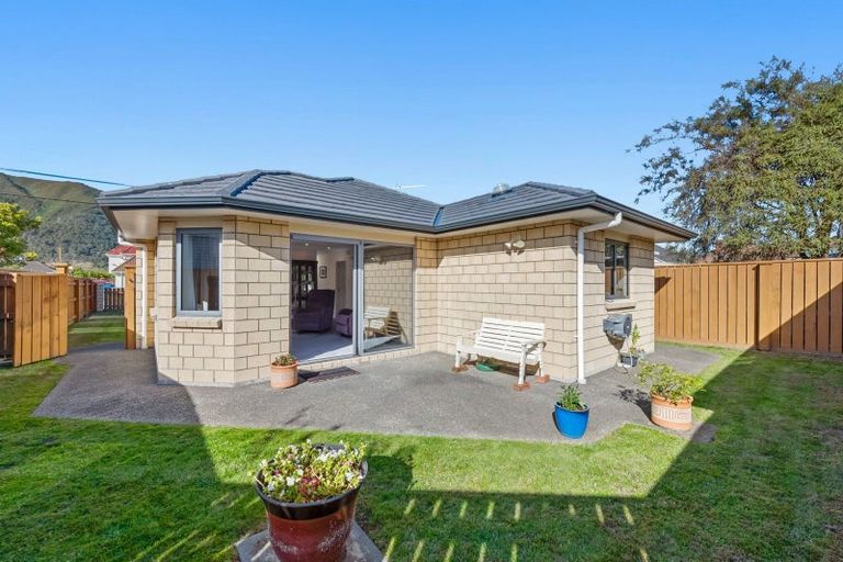 Photo of property in 51a Waiwhetu Road, Waiwhetu, Lower Hutt, 5010
