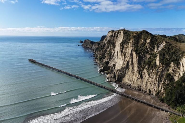 Photo of property in 30 Cook Street, Te Hapara, Gisborne, 4010